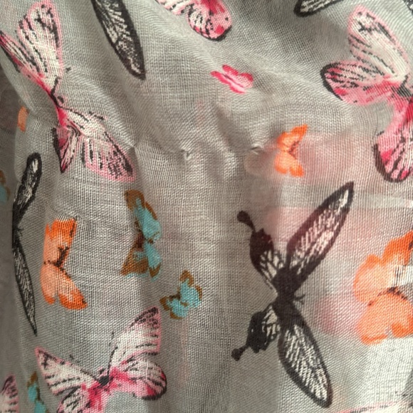 Ardene Infinity Scarf - Picture 2 of 3